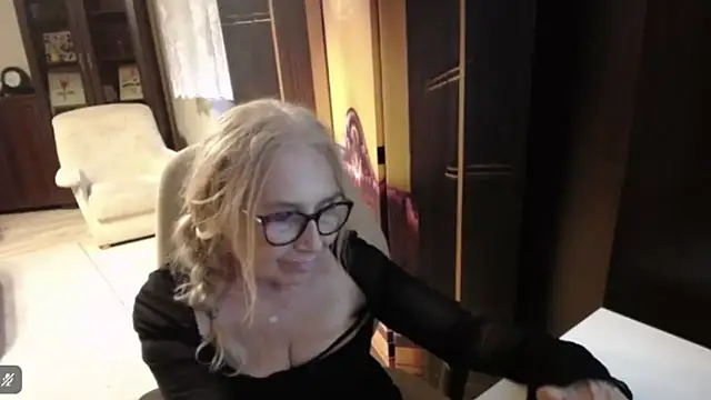 sofia_xkiss Chat XXX live