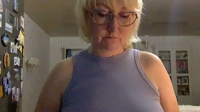Zeyona's Live XXX Chat