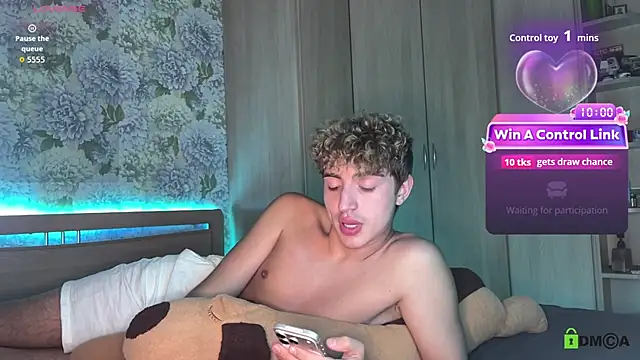 AlfredSweet Chat XXX live