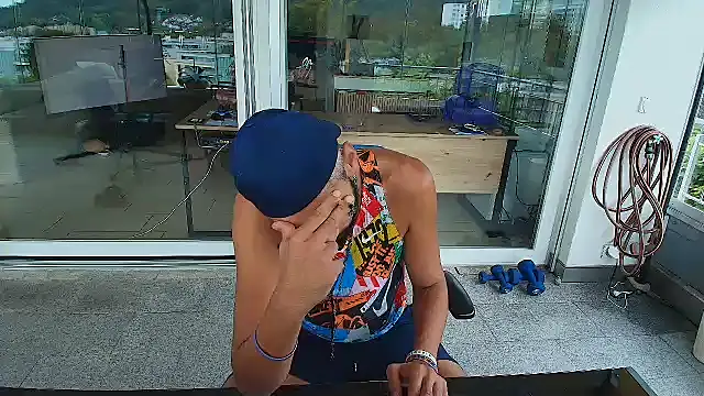 Dr_Megabyte Шоу с уебкамера