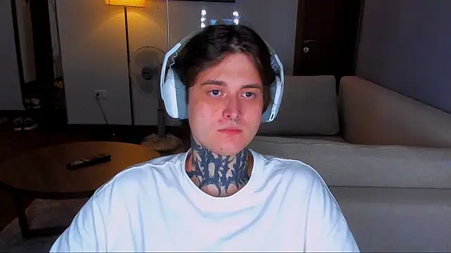 Chat +18 de _torfin_ ao vivo