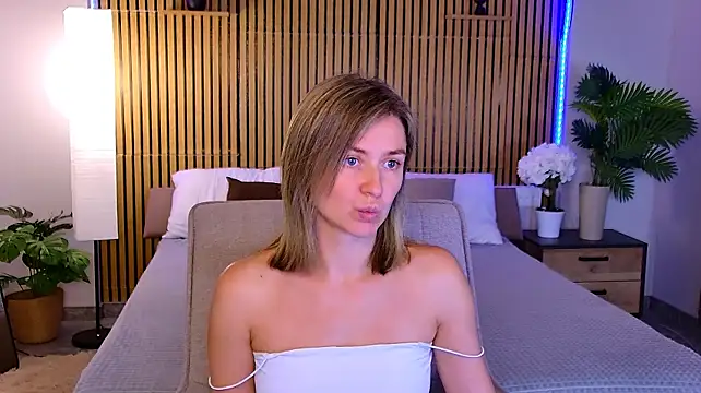 EmeraldGlow Live XXX-Chat