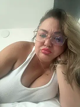 MikyVesela 라이브 XXX 채팅