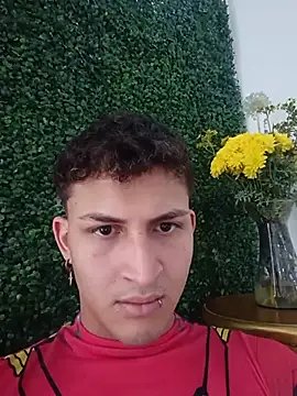 Axel_Romanov Pertunjukan Webcam
