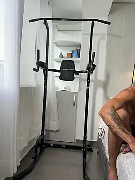 Show modela Paradise_boy__ na web-kameri