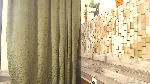 Aayusmatisharma Chat XXX in diretta