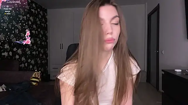 NeidaGowing's Live XXX Chat