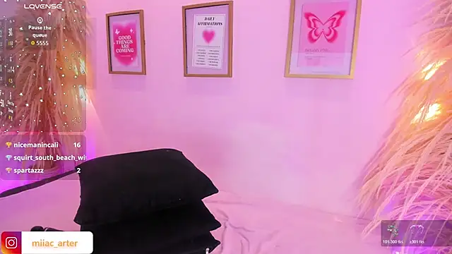 MiaaCarter_ Adlı Modelin Canlı XXX Sohbeti