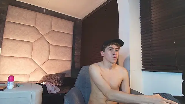 Tyler_Mcrey's Live XXX Chat
