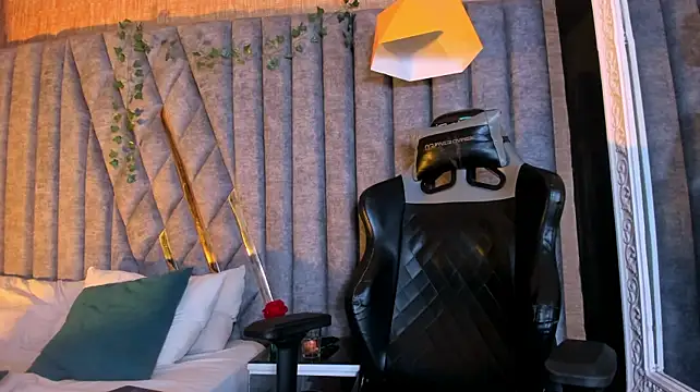 AndrewCrooss Live XXX Chat