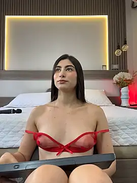 evelyn_hills 现场XXX聊天