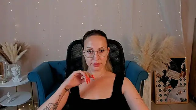 Charlotte_Hudson Chat XXX live