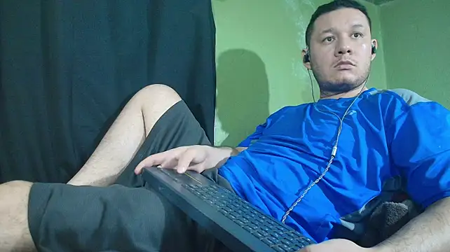 sweet_cock28's Webcam Show