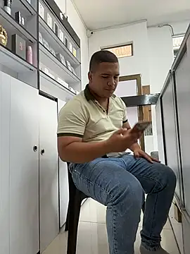 Patricio_02's Webcam Show