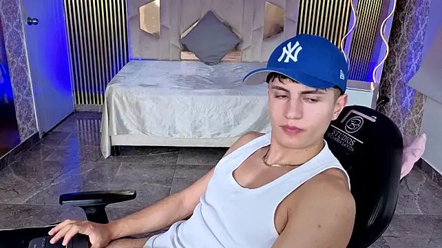Chat XXX ao vivo de Kyler_tay