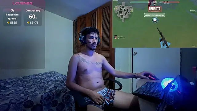 Show modela DanteKnox na web-kameri