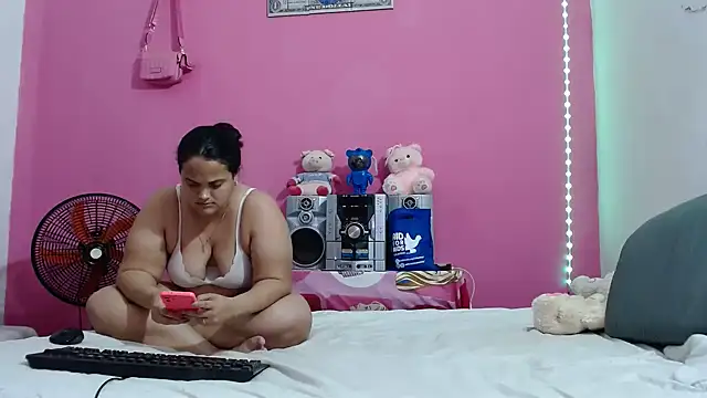 brunnette_hot live XXX chat