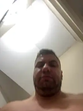 raulgzz4's Webcam Show