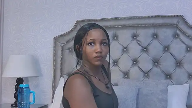 XXX chat uživo modela VickyWalles