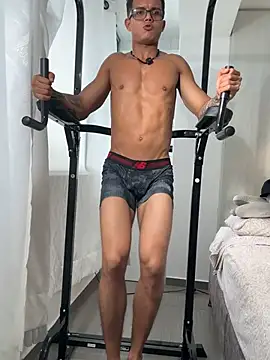 Paradise_boy__ Show in webcam