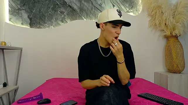 Monyel_Blake Live XXX-Chat