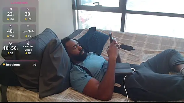 XXX chat uživo modela blackmuscless