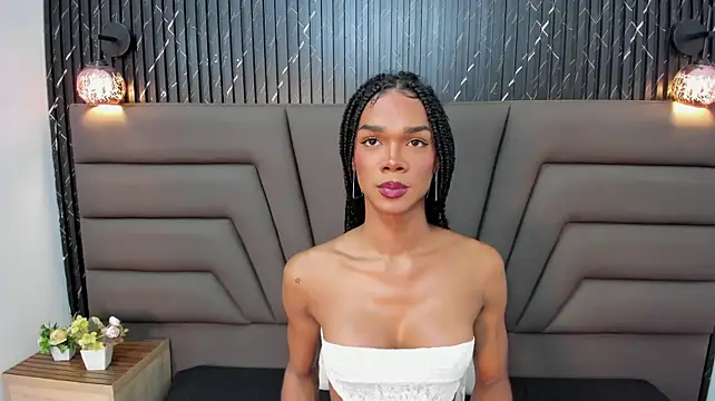 NaomiSteward Pertunjukan Webcam