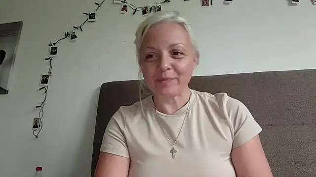 Živý XXX chat Linsy_Kim