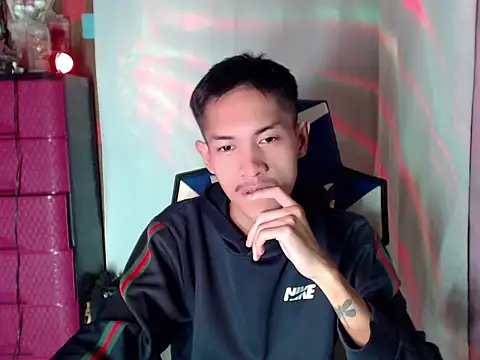 riks_tyler Pertunjukan Webcam