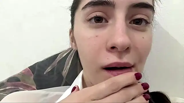 raisatdj's Live XXX Chat
