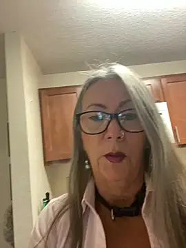 ClassyEvaRobinson's Live XXX Chat