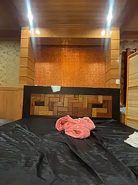 bigmeatcock_luna Webcam-Show