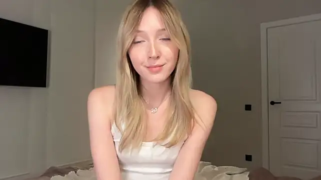XXX chat uživo modela Kattie_Petite