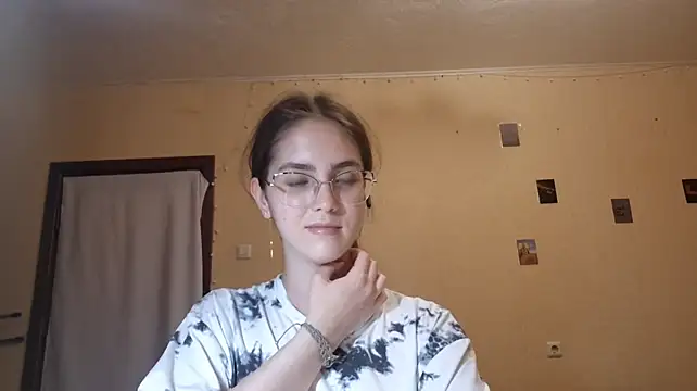 Chat XXX en directo de Katelemon