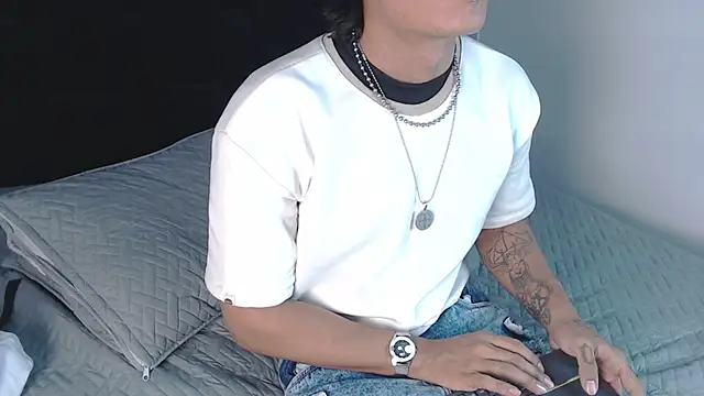 MaximilianRothn Live XXX chat