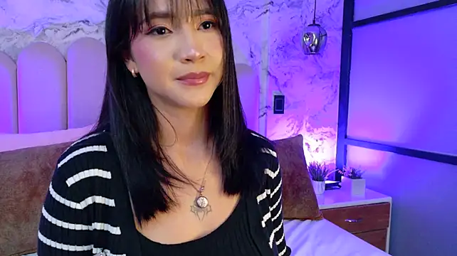 Sembang XXX Secara Langsung SarahyAmada