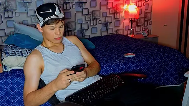 LoganSteel_ XXX чат на живо