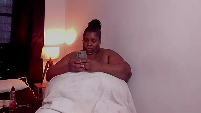 Živý XXX chat EvelynBlak1
