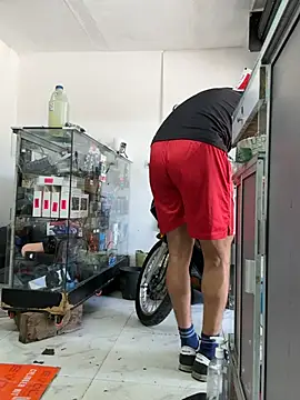 Paul22cm-'s Webcam Show