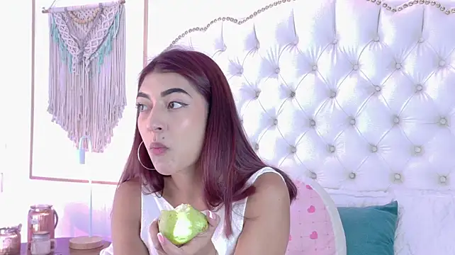 AriaStonne's Live XXX Chat