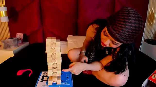 HannaRoussee's Live XXX Chat