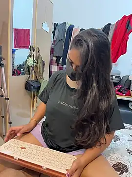 pleasures_wish Adlı Modelin Canlı XXX Sohbeti