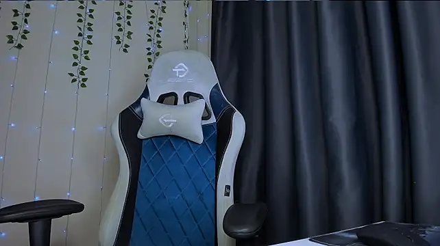 Chat XXX en directo de KarlaSim