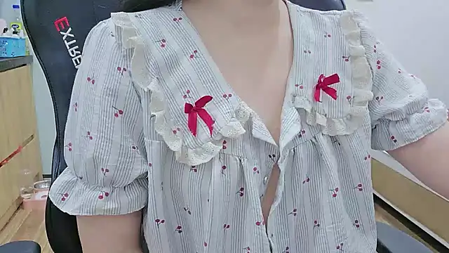Онлайн чат XXX Kemmy_babe20