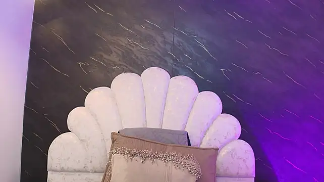 _MiaBrown_'s Live XXX Chat