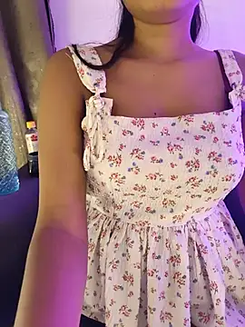 XXX chat uživo modela yhona_darling