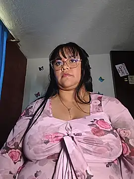Candybrowmm's Live XXX Chat