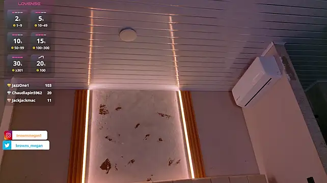 Megan_browns1のライブXXXチャット