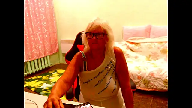Natali7634 Adlı Modelin Canlı XXX Sohbeti