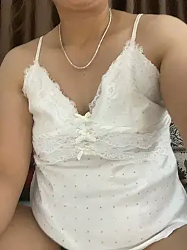 Bina688's Live XXX Chat